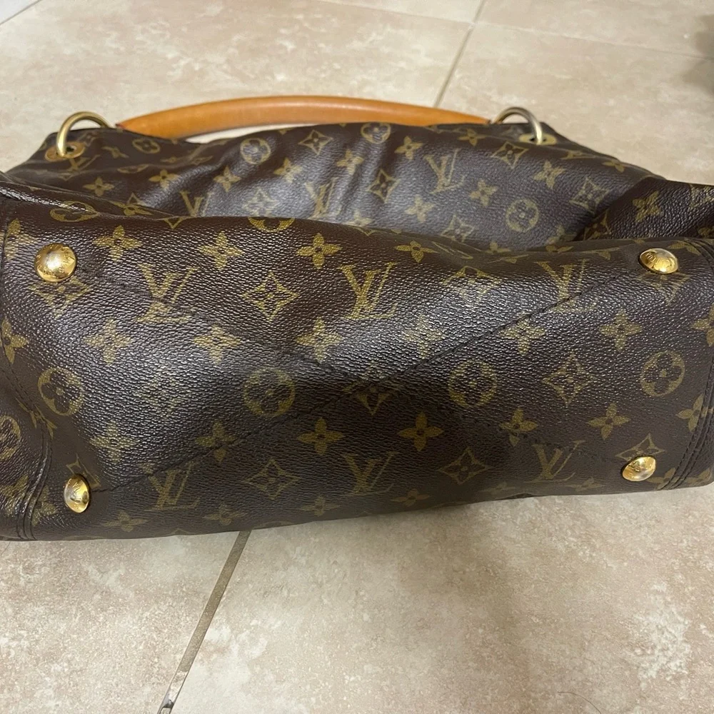 Louis Vuitton Artsy MM hand bag - Picture 2 of 4